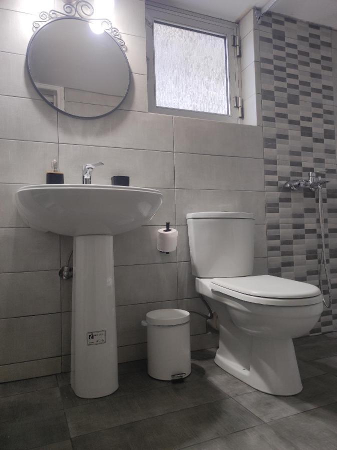 Cozy And Friendly Flat In Nafplio Appartamento Esterno foto